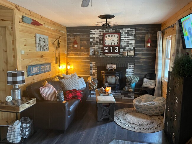 Foto del edificio - 48 Quail Ln