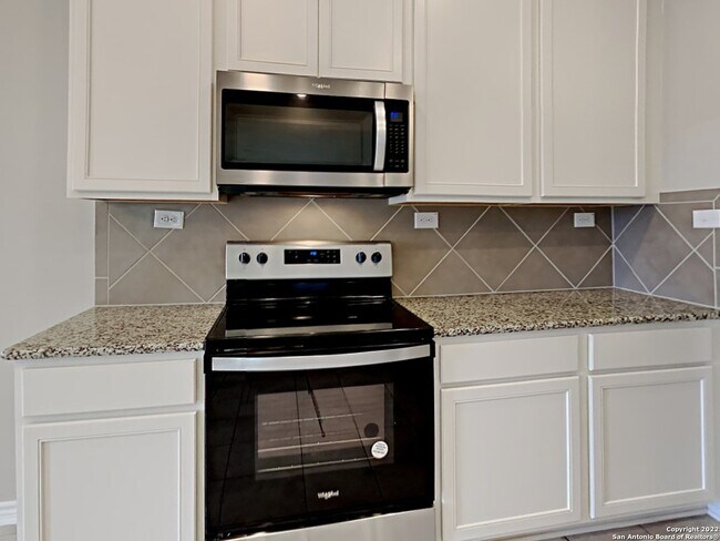 Building Photo - 1314 Hummingbird-