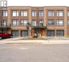 Building Photo - 9 Seymour St