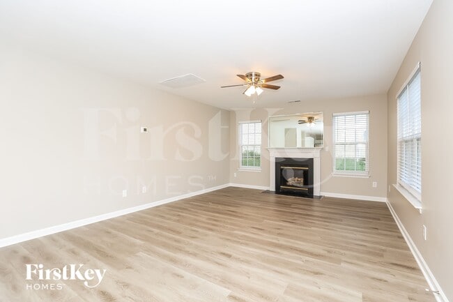 Foto del edificio - 4117 Pineorchard Pl