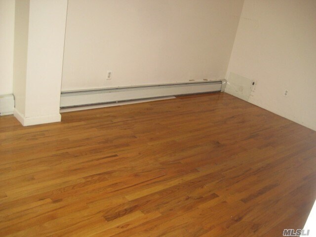 Building Photo - 140-40 31st Dr