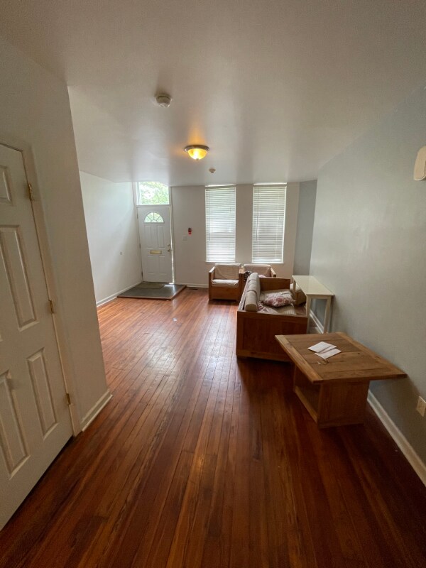 Building Photo - 3925 Baltimore Ave