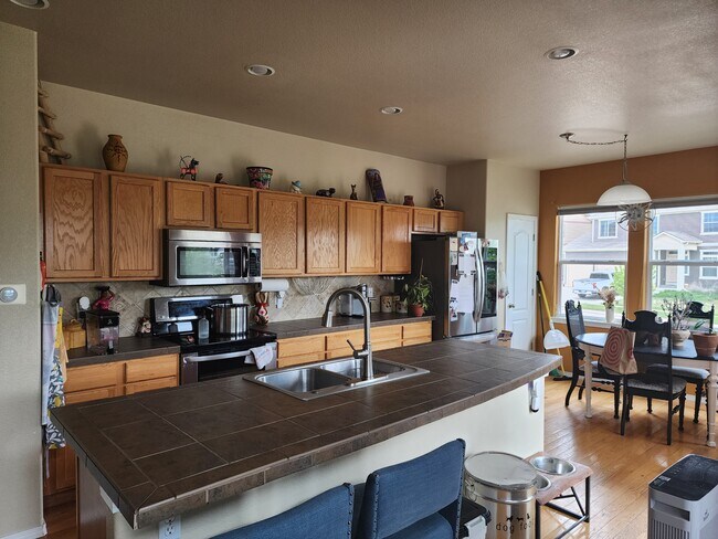 Building Photo - 8078 Cedarstone Ln