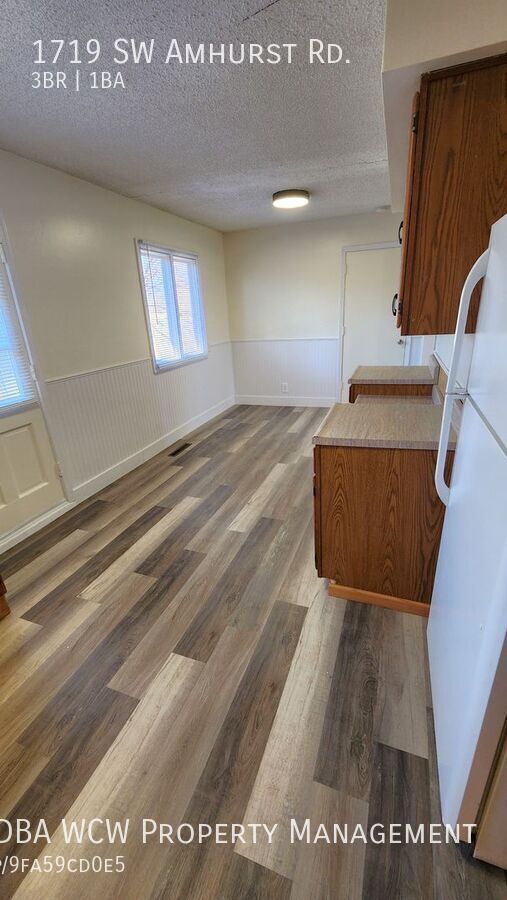 Foto del edificio - 1719 SW Amhurst Rd