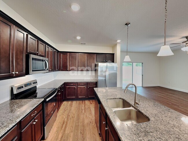 Foto del edificio - 2939 Hill Valley Ln