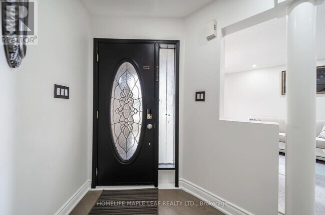 Photo du bâtiment - 27 Beaverhall Rd