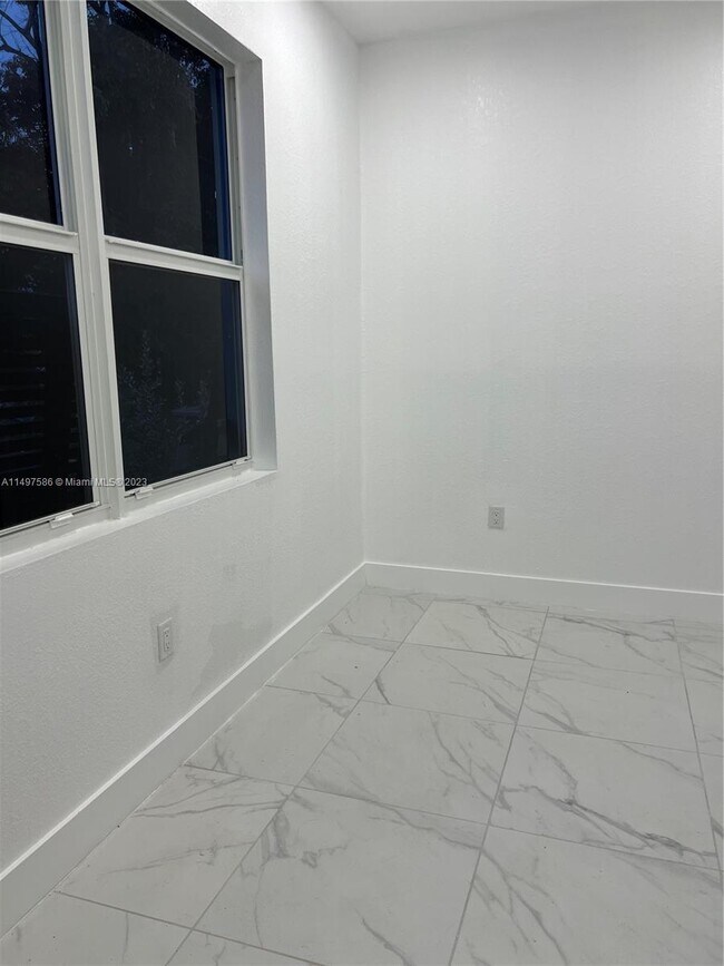 Building Photo - 17735 SW 296th St