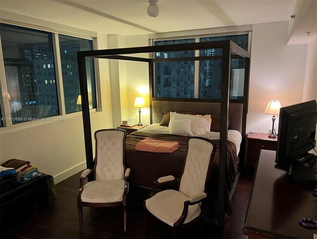 Foto del edificio - 253 NE 2nd St