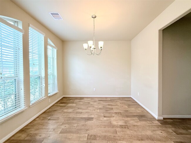 Foto del edificio - 16927 Wedgeside Pk