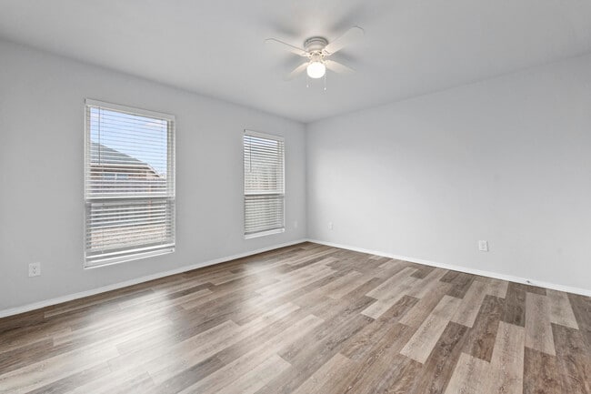 Foto del edificio - 5605 Jarvis St