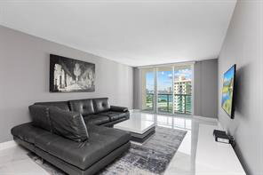 Building Photo - Collins Avenue, Sunny Isles Beach, FL 33160 - 2 BR 2 BA condo