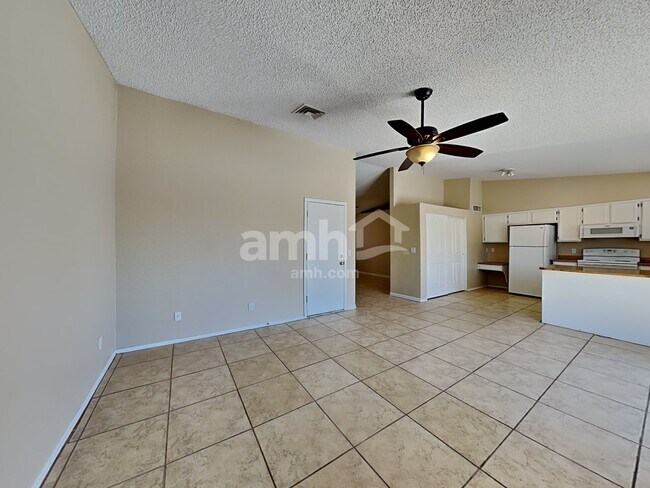 Foto del edificio - 9509 W Echo Ln