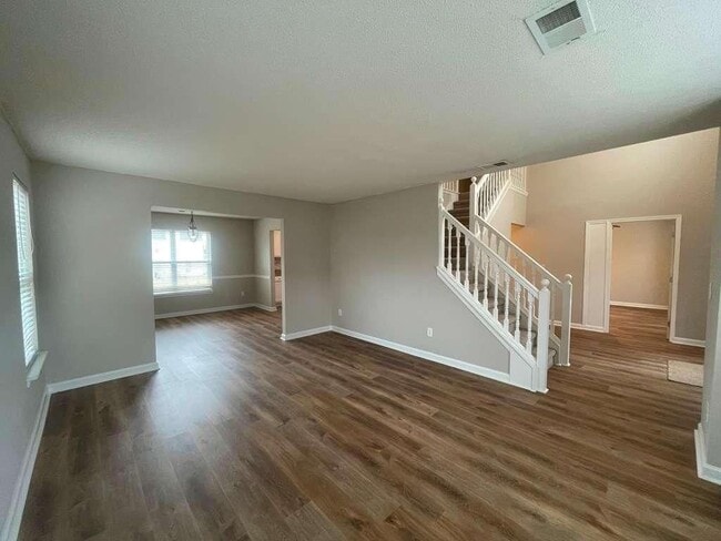 Foto del edificio - 408 Canoga Ct