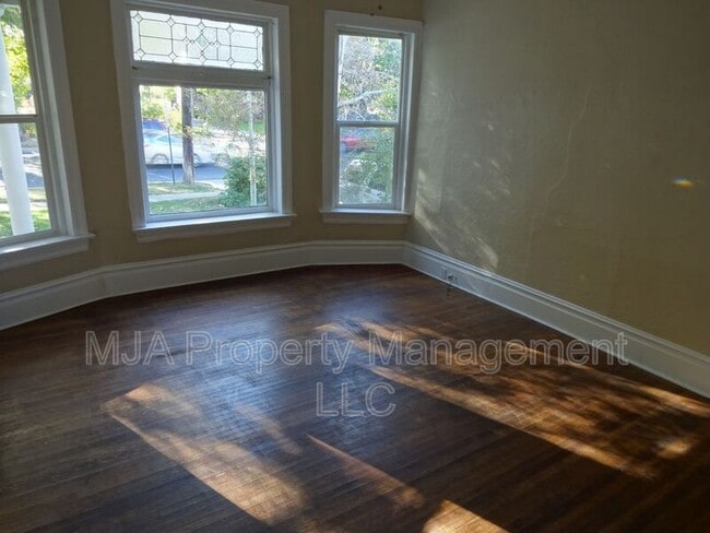 Building Photo - 1631 S 500 E