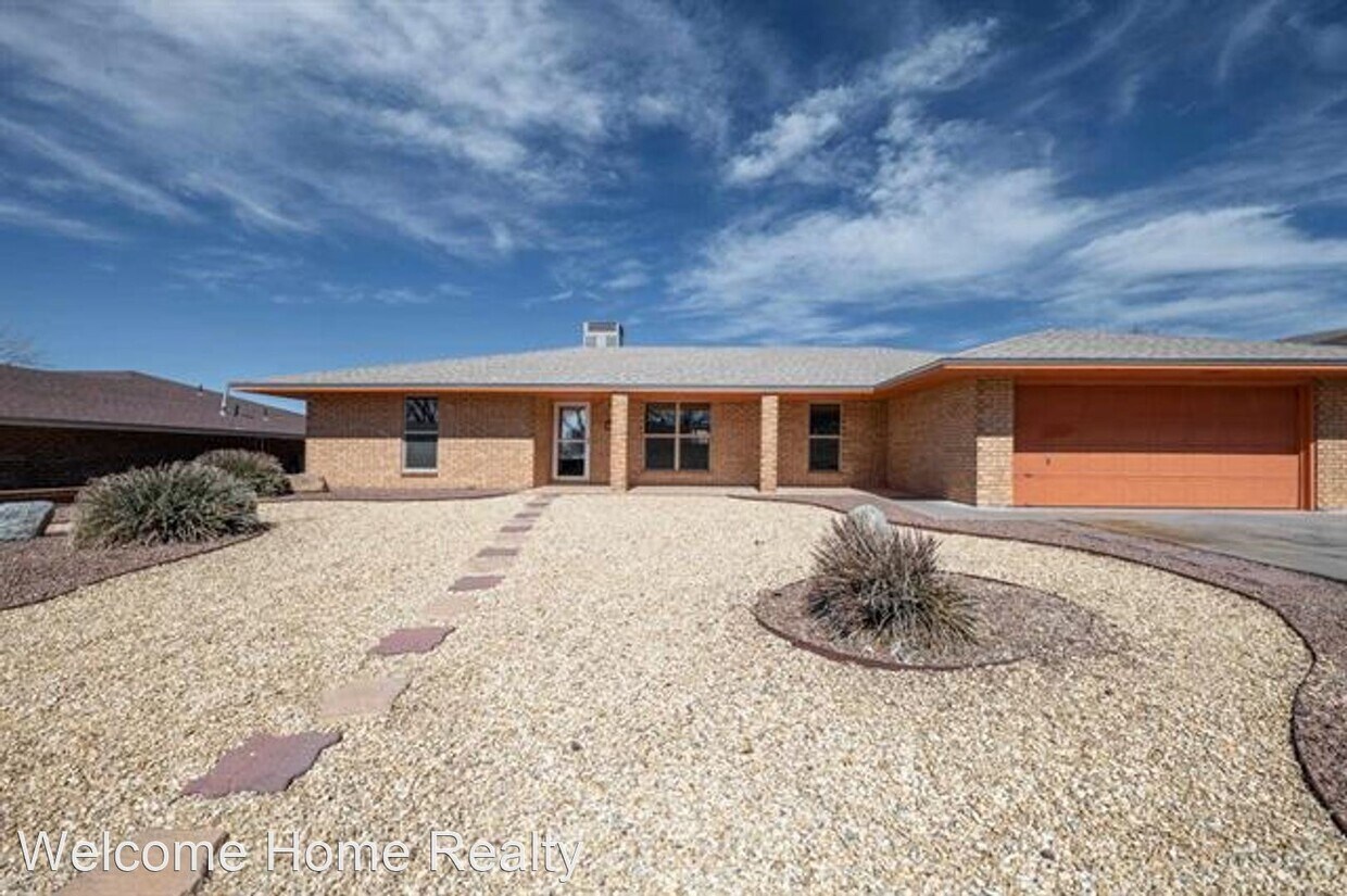 3001 Sunrise Ave, Alamogordo, NM 88310 House Rental in Alamogordo, NM