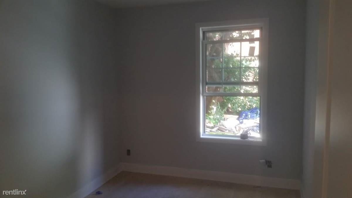 Building Photo - 2407 Ditmars Blvd