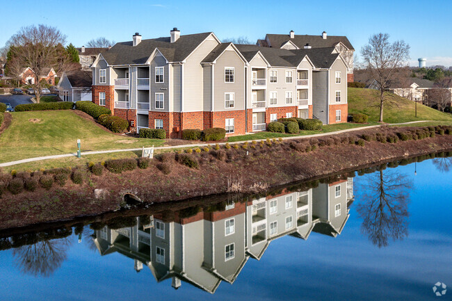 Building Photo - MAA University Lake