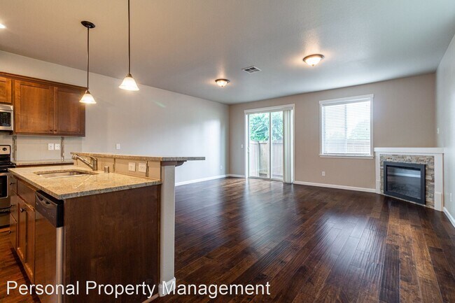 Building Photo - 3 br, 2.5 bath House - 13022 NE 28th Way