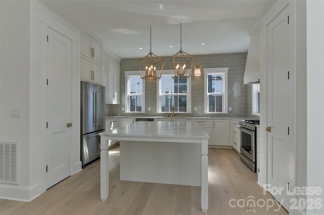 Foto del edificio - 4117 Selwyn Walk Ct