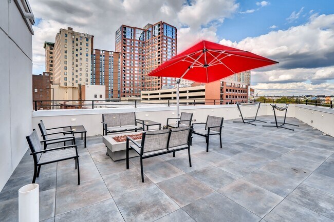 Foto del edificio - 40 E Park St