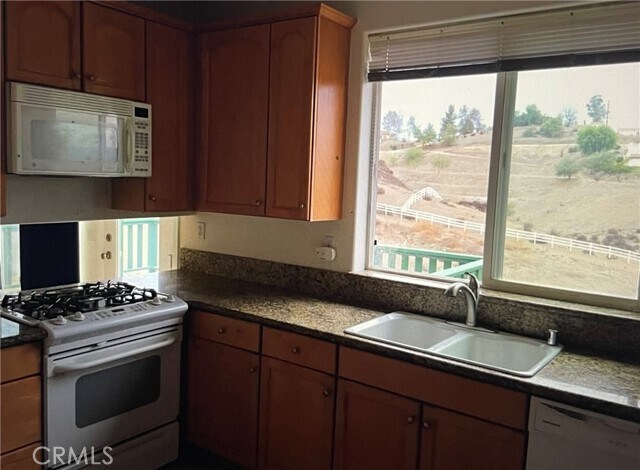 Building Photo - 24284 Las Flores Dr