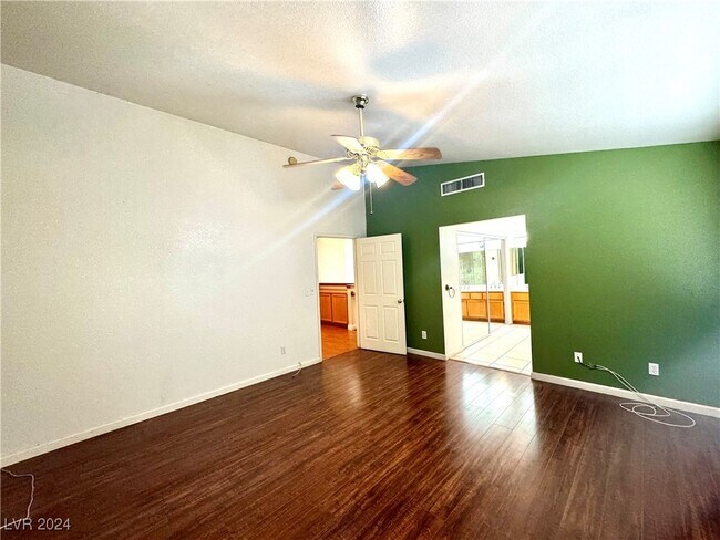Foto del edificio - 1019 Hollowbluff Ave