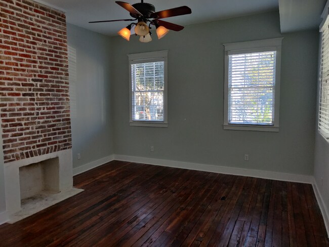 Foto del edificio - Renovated Historic Charleston Single