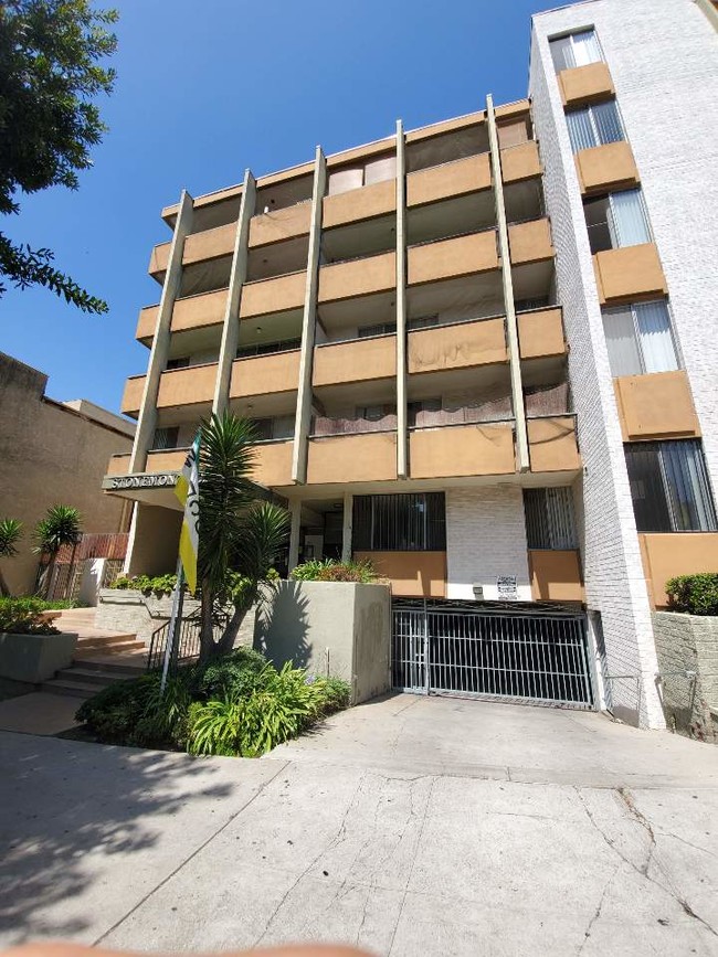 Foto del edificio - 505 S Lafayette Park Pl