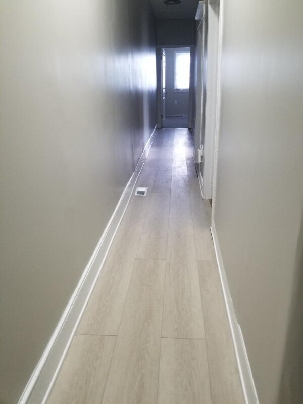 Foto del edificio - 2703 Violet Ave