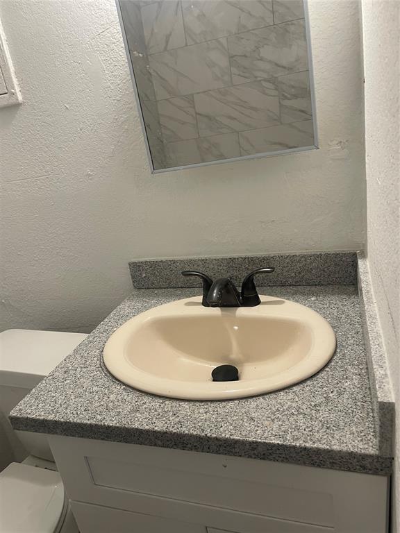 Foto del edificio - 6309 Crane St