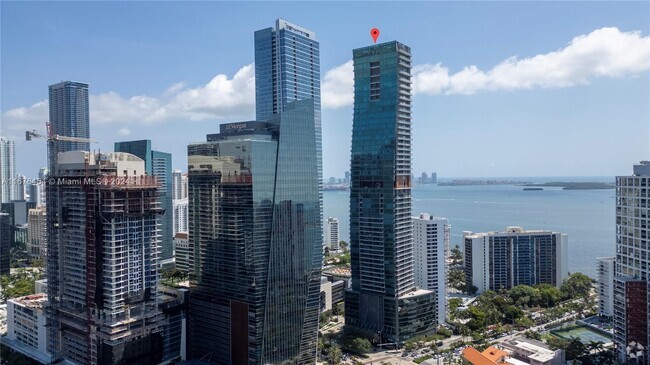 Building Photo - 1451 Brickell Ave