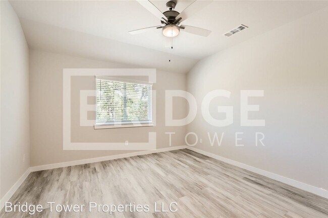 Foto del edificio - 4 br, 2.5 bath House - 1328 Creekbank Drive