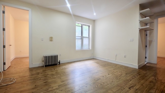 Building Photo - 408 W 128th St