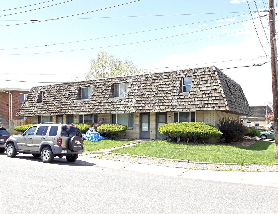 Foto del edificio - 5301-5307 S Delaware St
