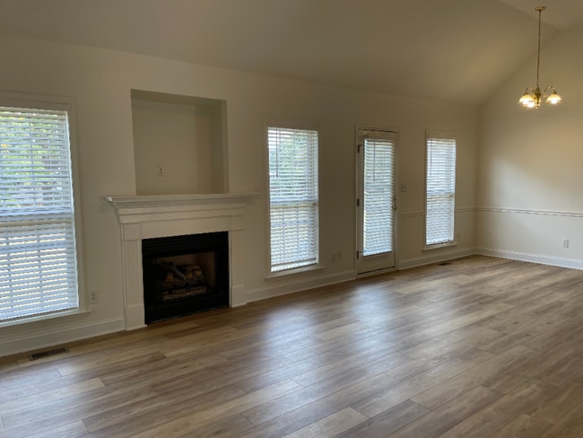 Foto del edificio - 1325 Sweetclover Dr