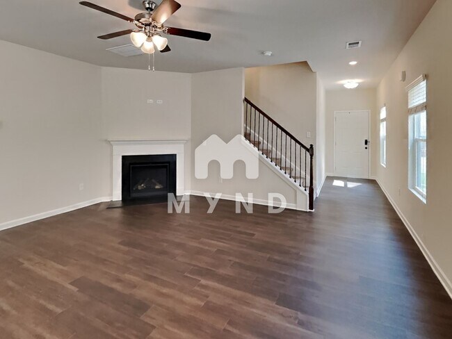 Building Photo - 5057 Rapahoe Trl