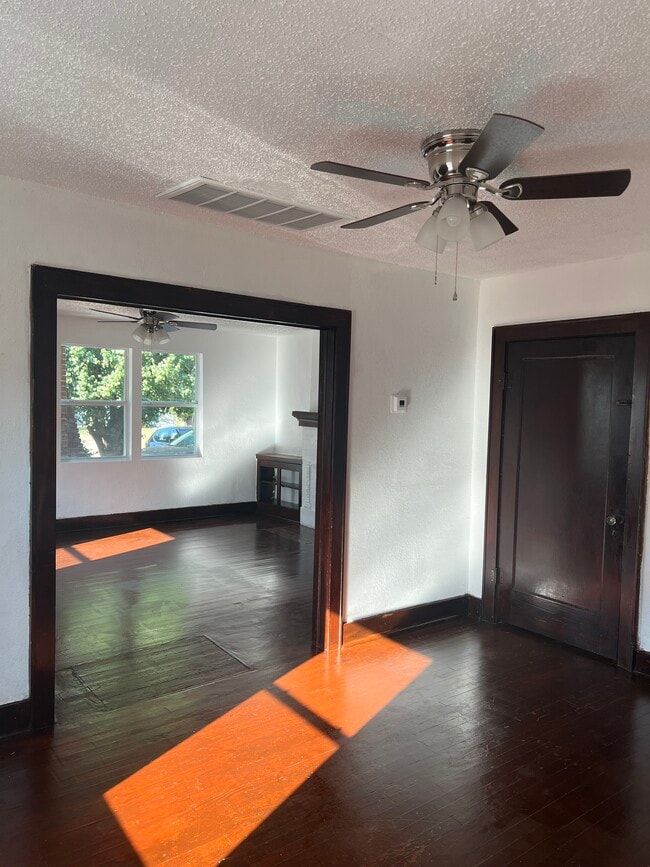 Building Photo - 2536 NW 21st, Okla