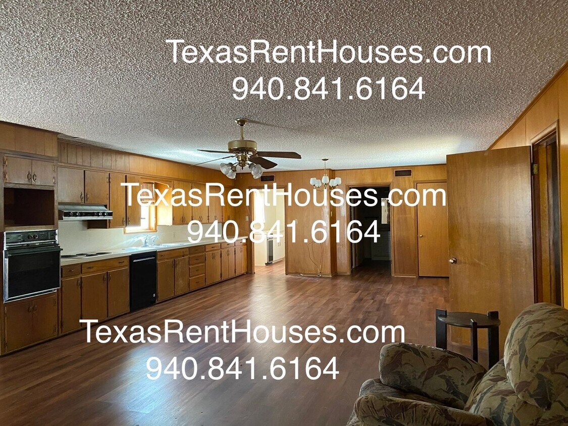 Foto del edificio - Small Town Life in Historic Throckmorton, Texas