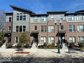 Building Photo - 8186 E 116th St
