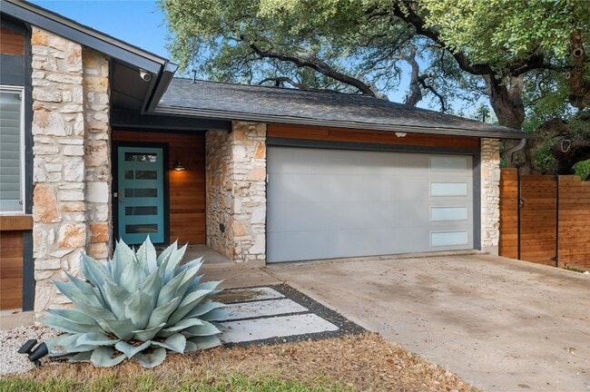 Foto del edificio - 1104 Durham Dr