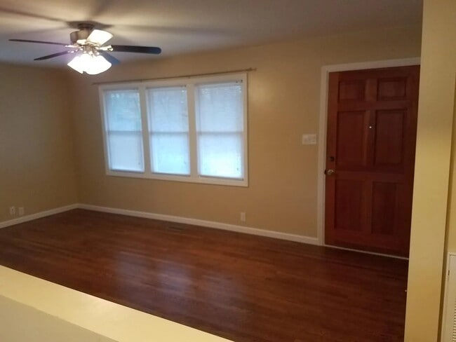 Foto del edificio - 1821 Beech St SE