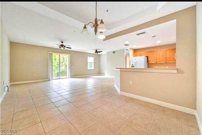 Building Photo - 3952 Pomodoro Cir