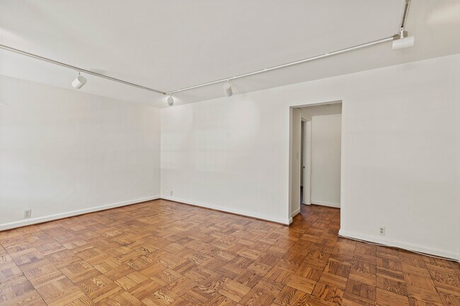 Foto del edificio - 3541 39th St NW