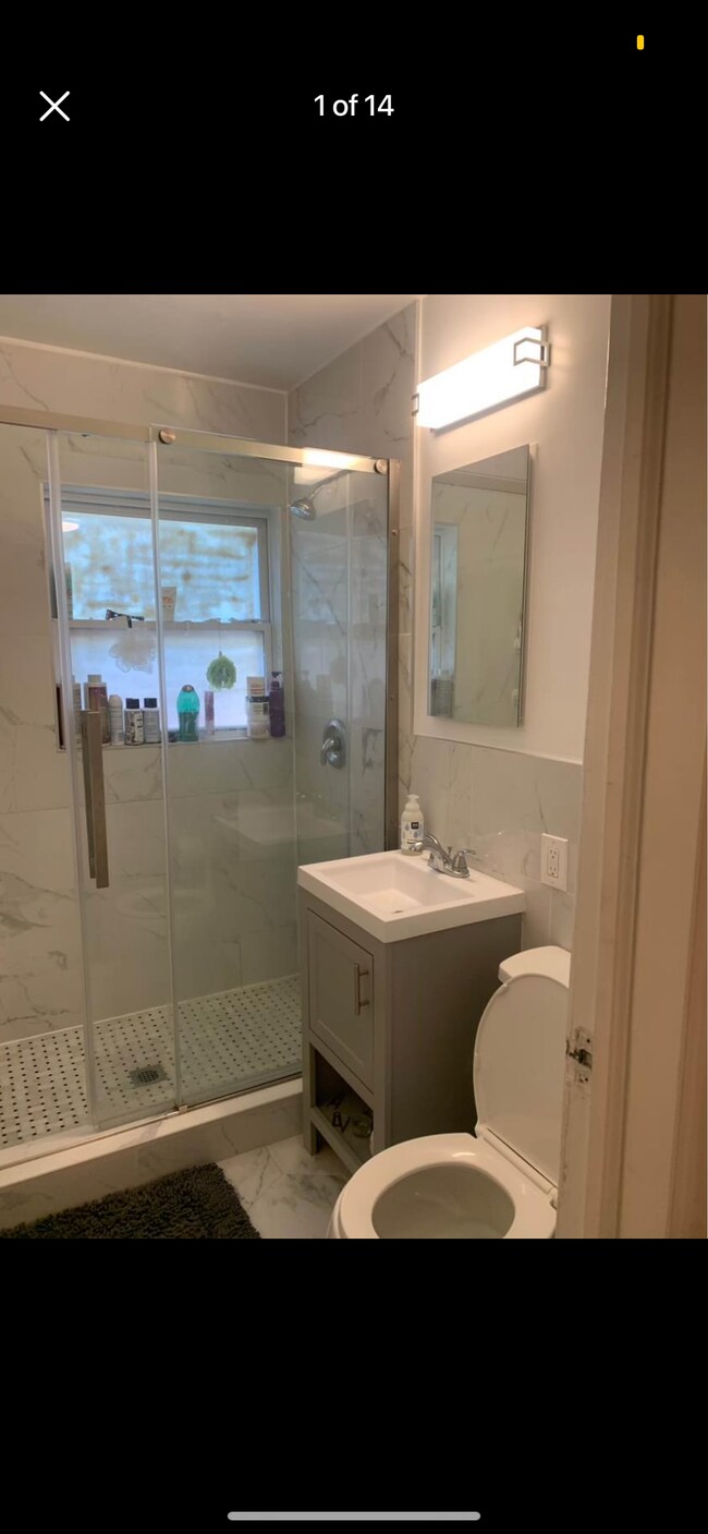 Building Photo - 1010 21st St S