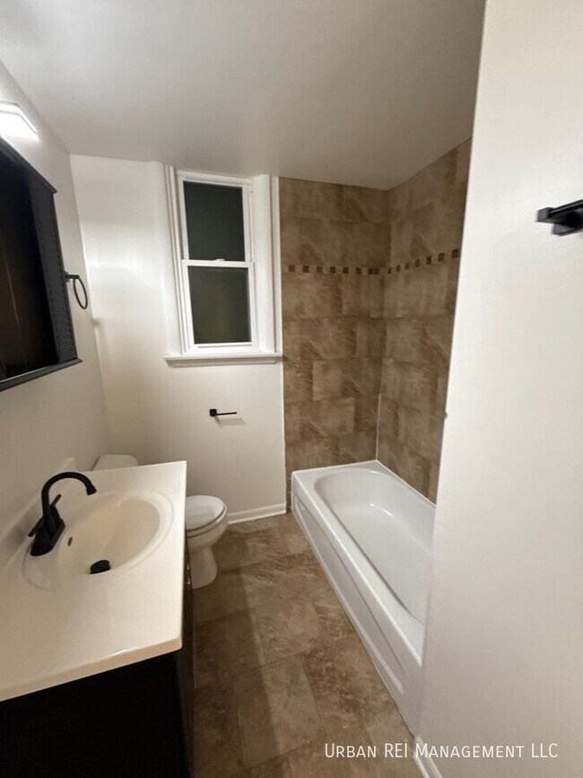 Foto del edificio - 18548 Lyn Ct