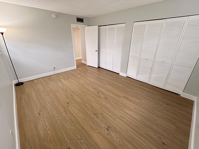 Foto del edificio - 4167 NW 90th Ave