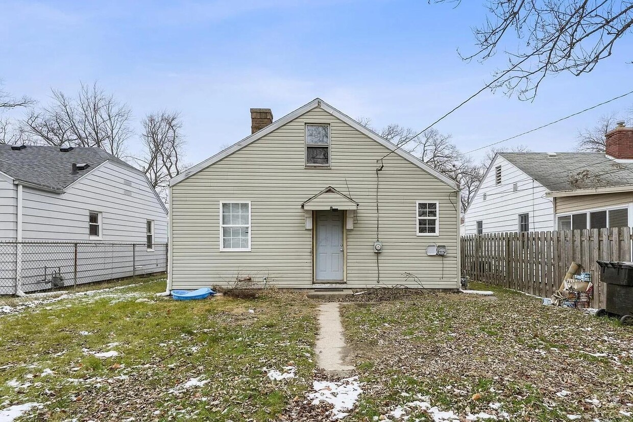 Building Photo - 1426 Sorin St