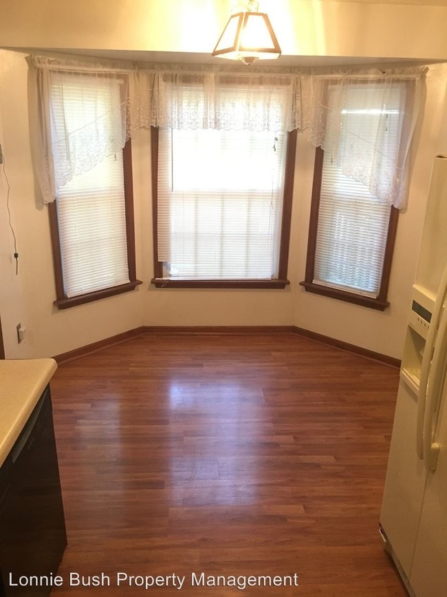 Building Photo - 914 Belvoir Cir