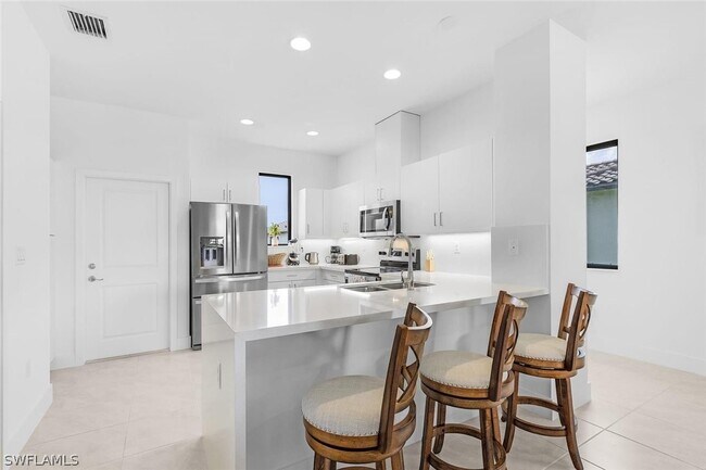 Foto del edificio - 5061 Penella