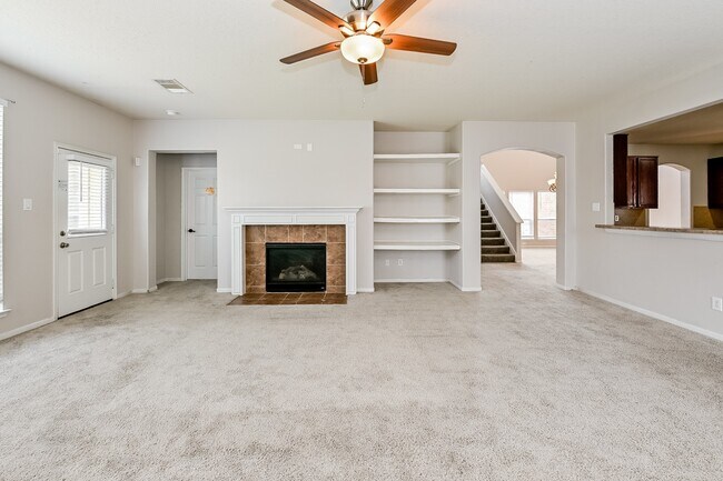 Foto del edificio - 4207 Old Arbor Way